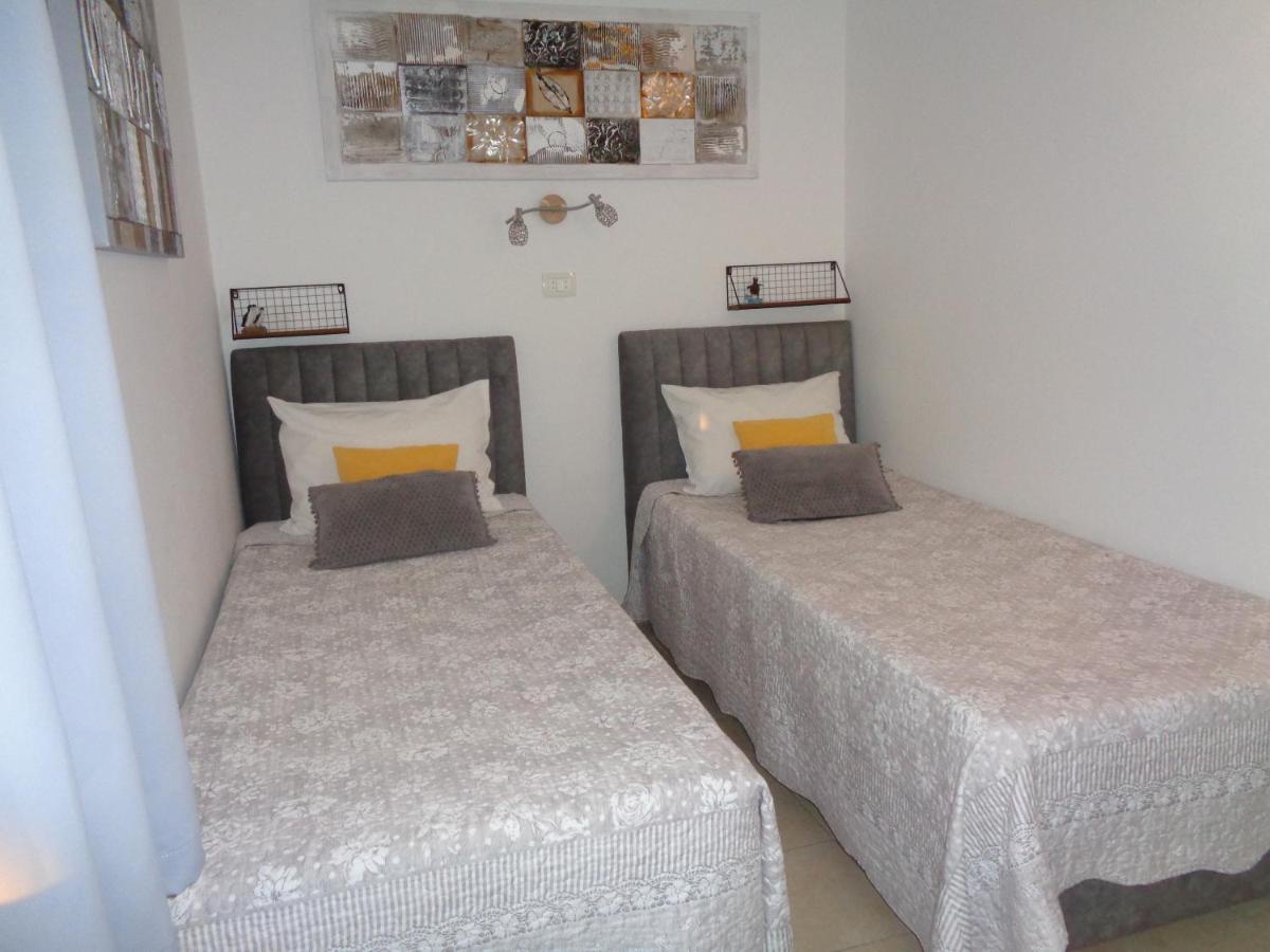 Apartments Miki 2 โนวาลยา ภายนอก รูปภาพ