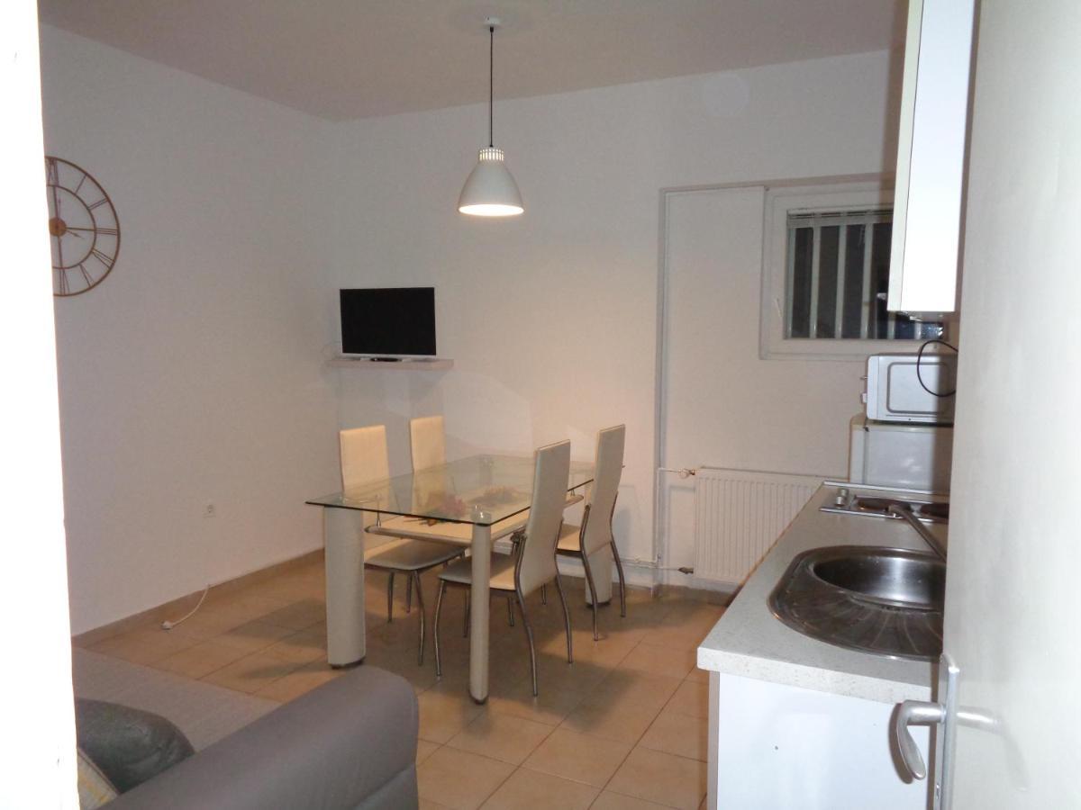 Apartments Miki 2 โนวาลยา ภายนอก รูปภาพ