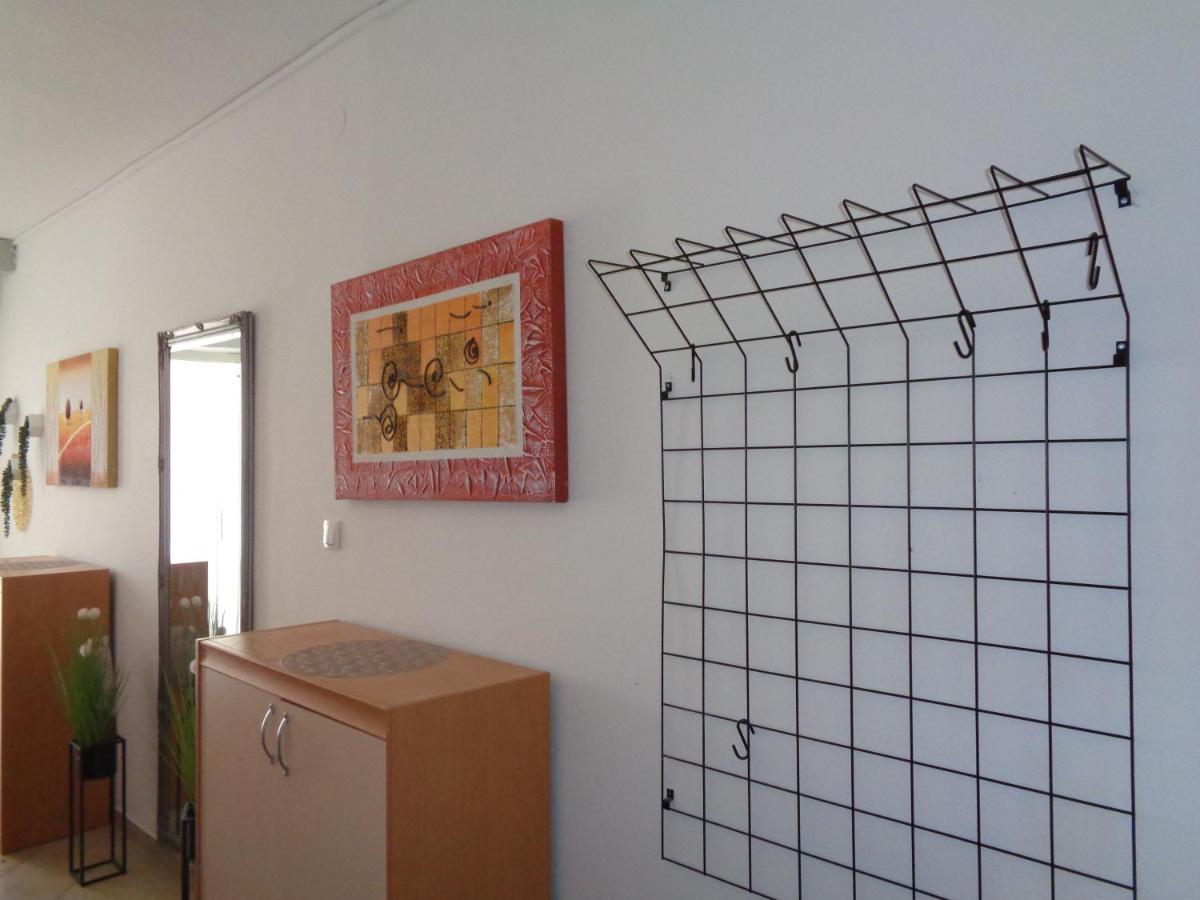 Apartments Miki 2 โนวาลยา ภายนอก รูปภาพ