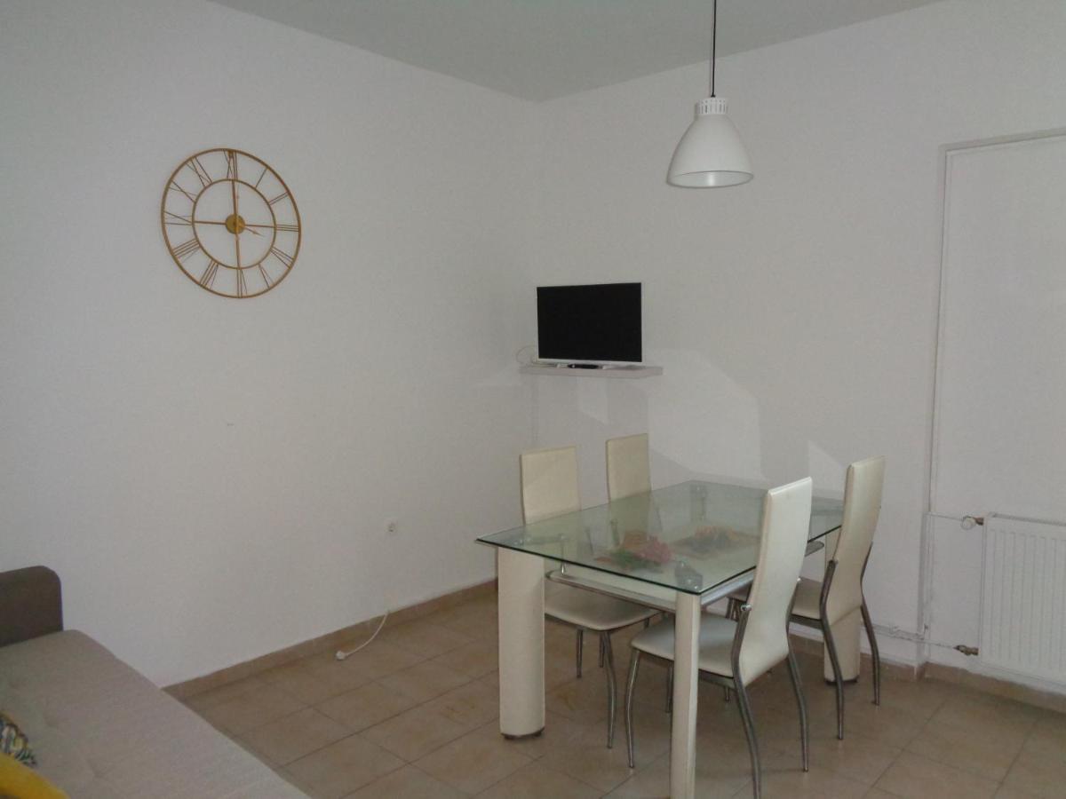 Apartments Miki 2 โนวาลยา ภายนอก รูปภาพ