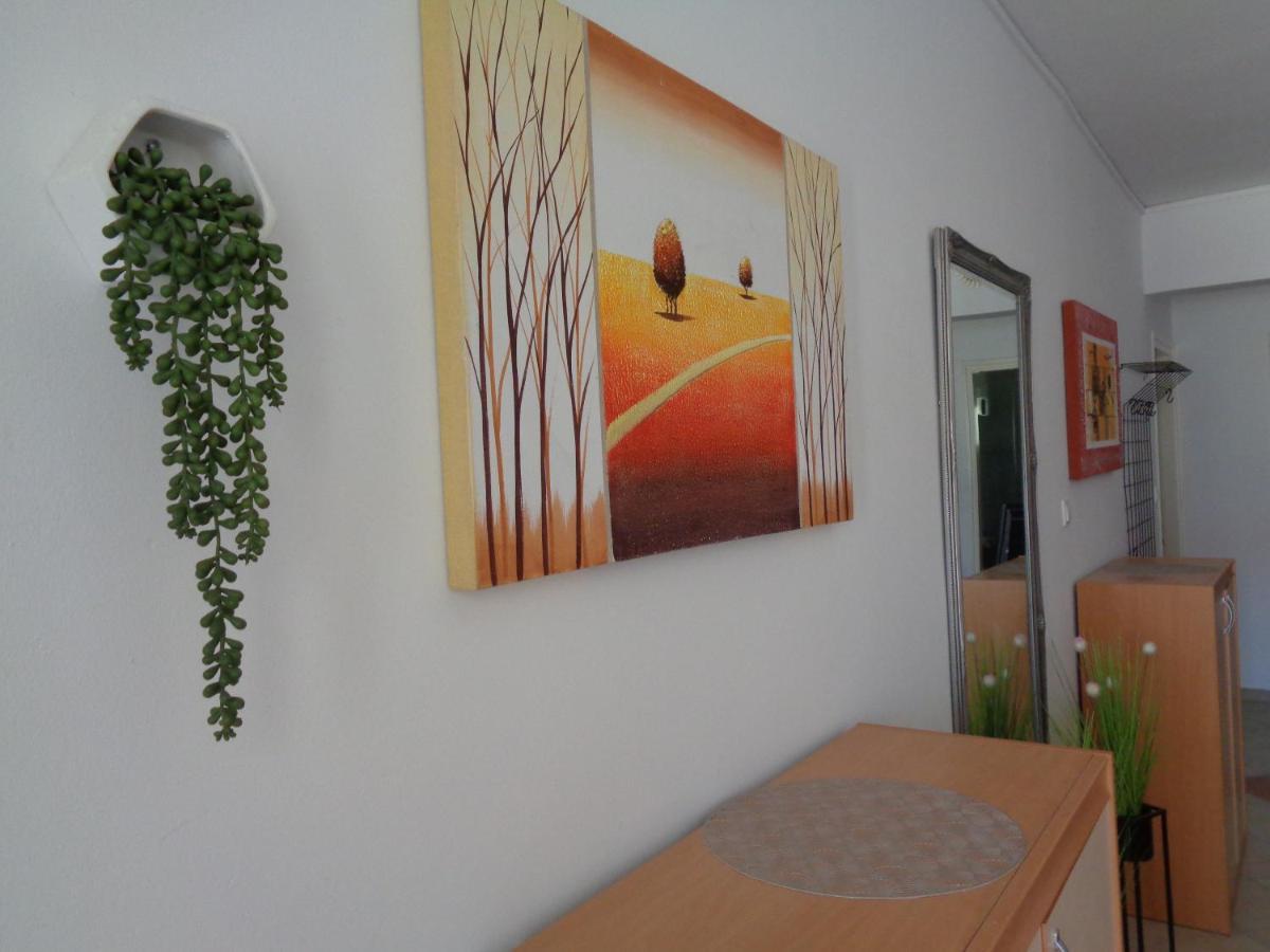 Apartments Miki 2 โนวาลยา ภายนอก รูปภาพ
