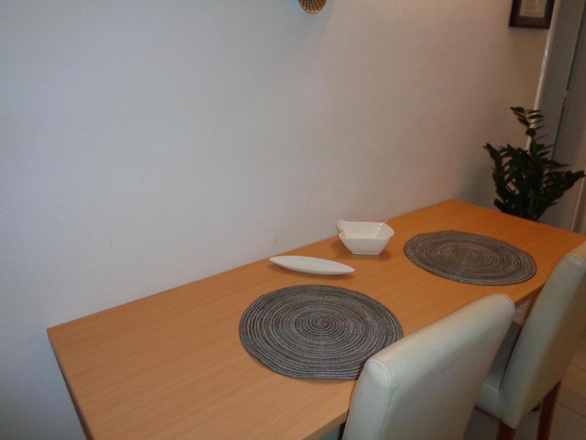 Apartments Miki 2 โนวาลยา ภายนอก รูปภาพ