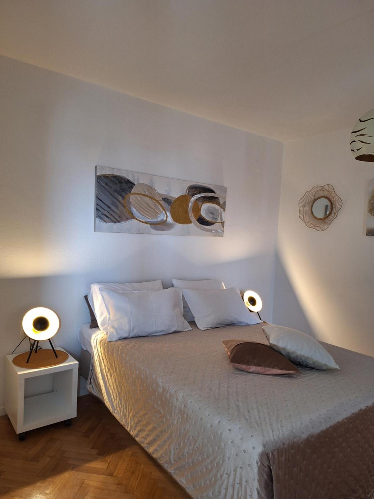 Apartments Miki 2 โนวาลยา ภายนอก รูปภาพ