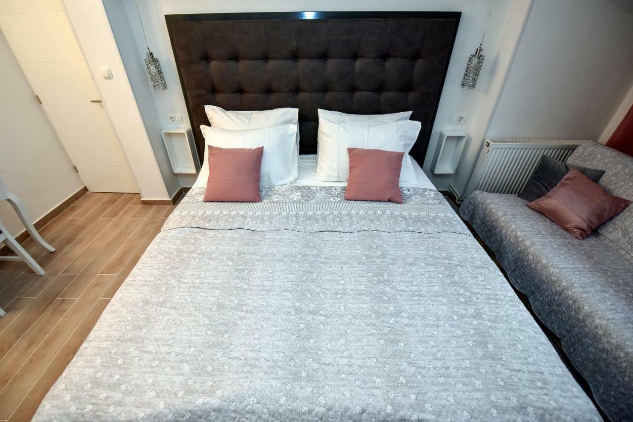 Apartments Miki 2 โนวาลยา ภายนอก รูปภาพ